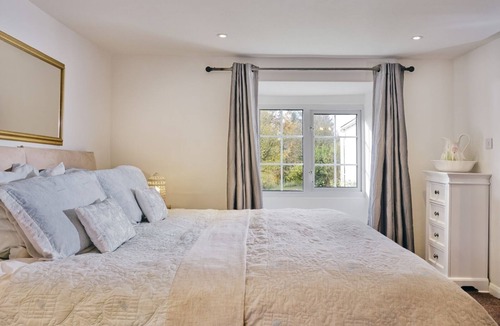 Ash Mill Other | Beautiful Devon farmhouse in an idyllic rural setting for large & small groups.