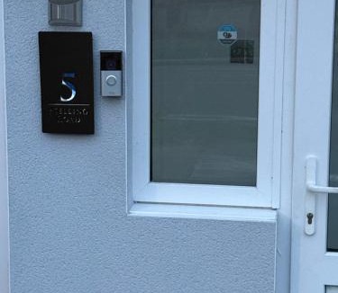 Colyers Apartment | Beautiful, modern and spacious one-bedroom apartment, fully equipped with free parking