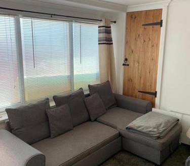Milford Haven Apartment | Beautiful studio apartment