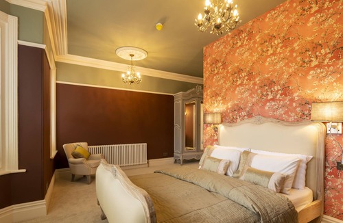 Harrogate House | Beautiful Victorian Townhouse close to Spa