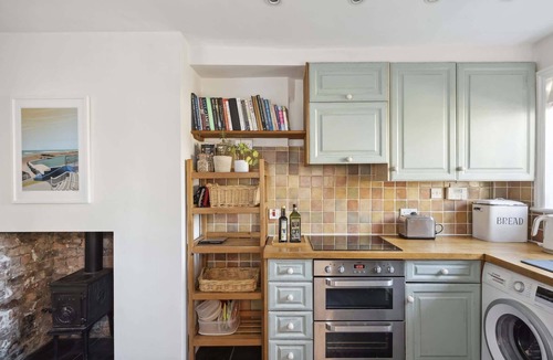 Exeter House | Beautiful Victorian Home on Peaceful Green Square