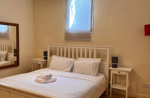 Headingley Apartment | BEC Chambers-Stone Villa