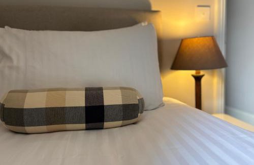 Wing Apartment | Beckside Apartment, Brampton Town Centre, Hadrians Wall - sleeps 3 cosy