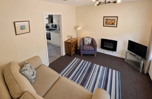 Wadsworth Cottage | BECKSIDE COTTAGE, family friendly, with a garden in Hebden Bridge