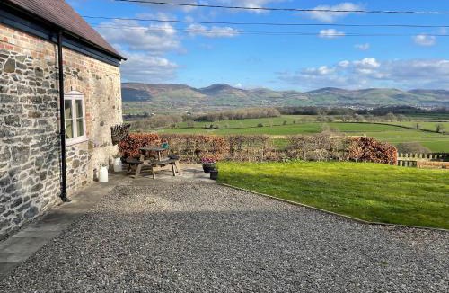 Llanychan House | Beech Cottage