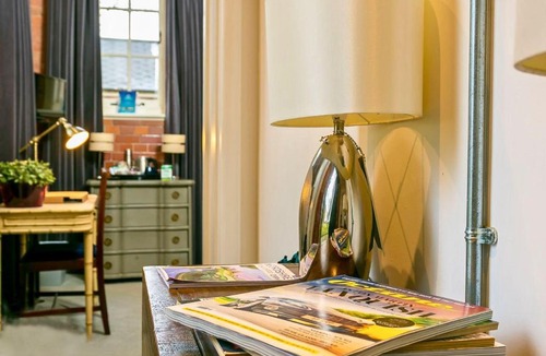 Bicester Apartment | Betts (Private Ensuite room) at Bicester Heritage
