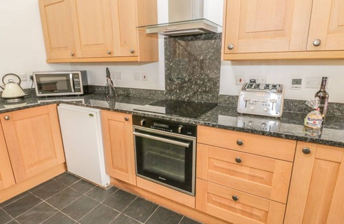 Penmon House | Beudy Bach, Llangoed