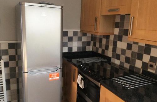 Barnehurst House | Bexleyheath Town Centre Four bedrooms, Five Beds House