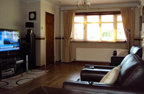 Warrington House | Birchwood Private Room for Homestay