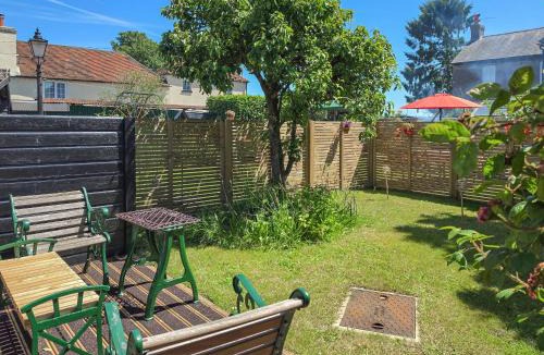 East Ashling House | Blacksmith Cottages