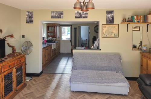 East Ashling House | Blacksmith Cottages