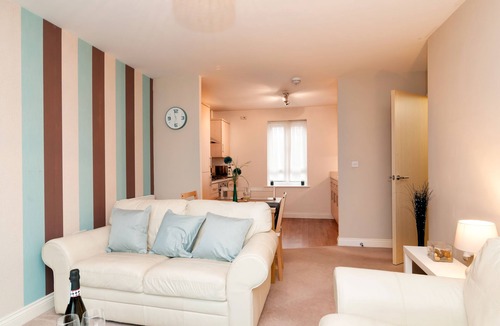 Basingstoke Apartment | Bladon Court