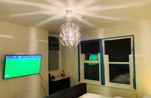 Crawley House | Blue Room