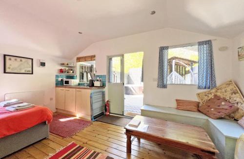 Bodmin Ski Chalet | Bluebell cabin