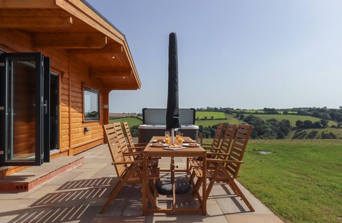 Sticklepath Cottage | Bluebell Lodge