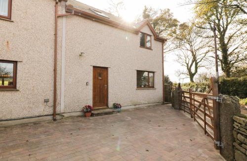 Llanerchymedd House | Bodneithior