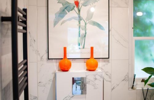 Chichester House | Bosham - Separate and self-contained double garden suite