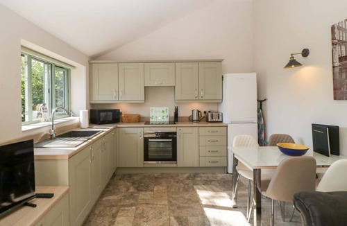 St. Brides Netherwent Cabin | Bottom Lodge, Penhow
