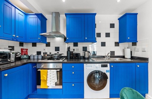 Southville Apartment | Boutique Bristol Abode - Games Room