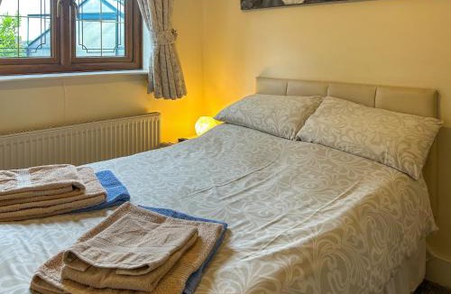 Swadlincote House | Bramble Grange