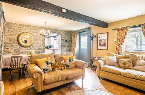 Bakewell Cottage | BRAMBLE, pet friendly, character holiday cottage in Bakewell