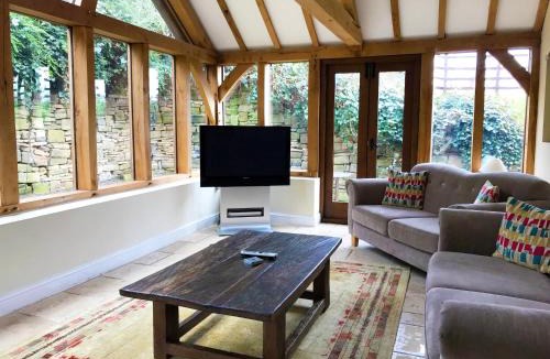 King's Bromley House | Brankley Cottage - E4712