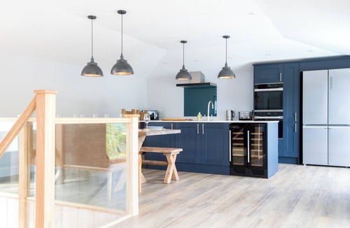 Polzeath House | BREAKERS VIEW, family friendly, luxury holiday cottage in Polzeath