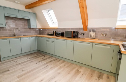 Llanyre Cottage | BRECKNOCK CHEVIOT - THE SHEEPFOLD, pet friendly in Llandrindod Wells