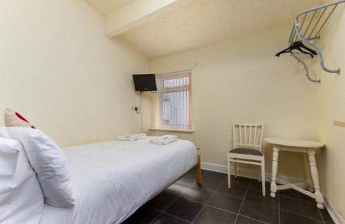 North Shore Bed & Breakfast | Brecks Hotel