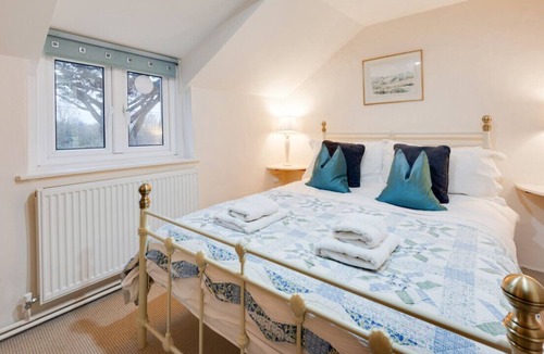 Westleton House | Briar Cottage - Two Bedroom House, Sleeps 3