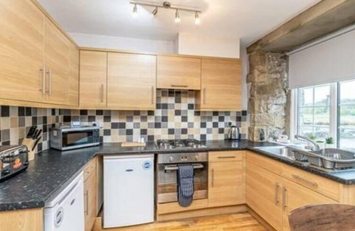 Giggleswick Apartment | Bridge End Mill by Guestz