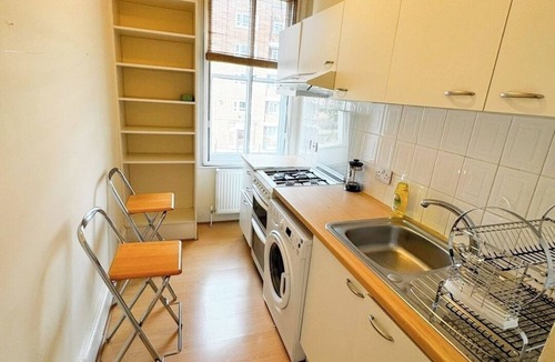 Stockwell Apartment | Bright and Comfortable Stockwell Flat Convenient Location