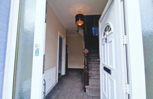 Anfield House | Bright Modern 4-Bed Home Minutes from Anfield