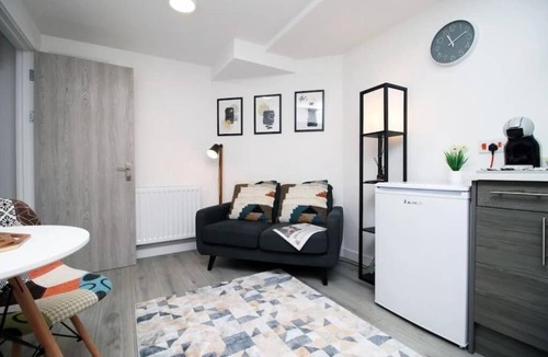 Roath Apartment | Bright & Modern Cardiff Stay