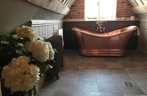Aylesbury Hotel | Broad Leys