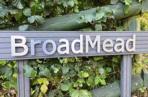Church Knowle House | Broad Mead