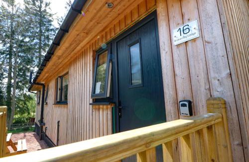 Otterburn House | Broken-Sky Lodge