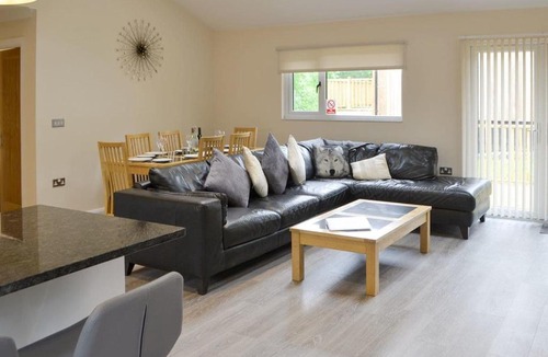 Otterburn House | Broken-Sky Lodge