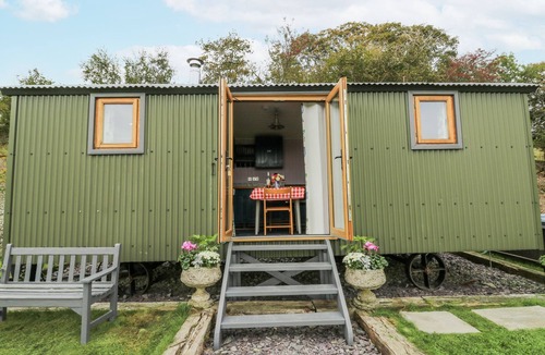 Glandyfi Cottage | Brondel Luxury Shepherd's Hut