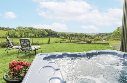 Glandyfi Cottage | Brondel Luxury Shepherd's Hut