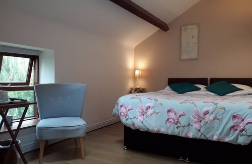 Speke Bed & Breakfast | Brookbarnbandb