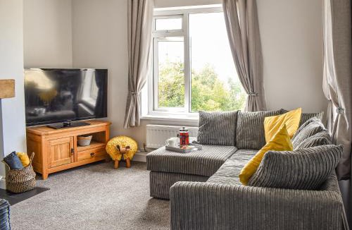 Llandanwg House | Bryn Derwen