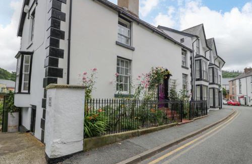 Llangollen House | Bryn Dwr