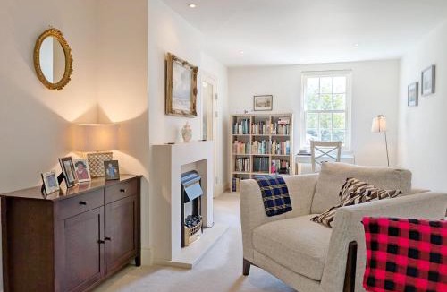 Easebourne House | Budgenor Lodge - Midhurst