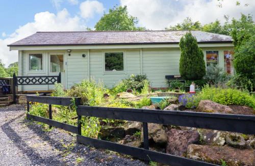 Carlisle House | Bulrush Cabin