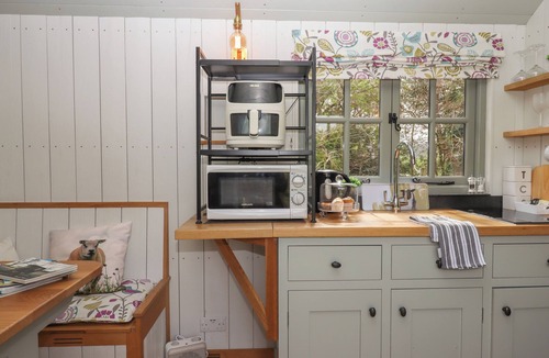 Swimbridge Cottage | Burr 2 Shepherds Hut