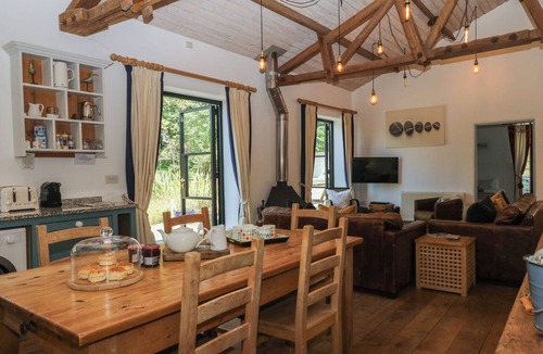 Ottery St Mary Cottage | Burrows