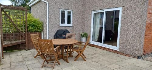 Denbigh House | Bwlch Cottage