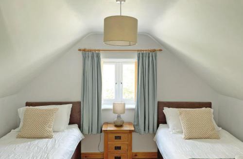 Denbigh House | Bwthyn Bwlch