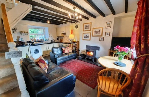 Tanygrisiau House | Bwthyn Ger Afon (Riverplace Cottage), Tanygrisiau
